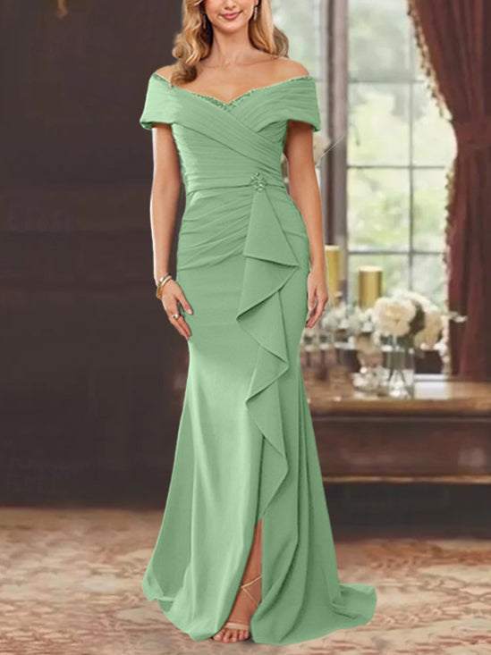 Vestidos de corte recto/columna, sin mangas, con hombros descubiertos y largo hasta el suelo, para la madre de la novia, con volantes. 