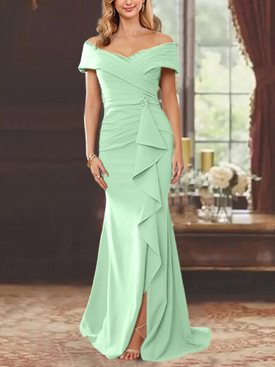 Vestidos de corte recto/columna, sin mangas, con hombros descubiertos y largo hasta el suelo, para la madre de la novia, con volantes. 