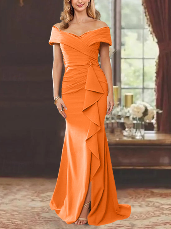Vestidos de corte recto/columna, sin mangas, con hombros descubiertos y largo hasta el suelo, para la madre de la novia, con volantes. 