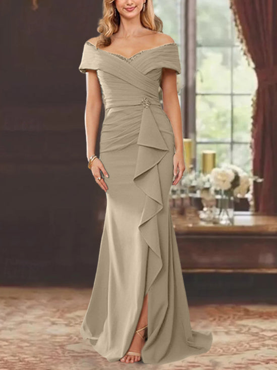 Vestidos de corte recto/columna, sin mangas, con hombros descubiertos y largo hasta el suelo, para la madre de la novia, con volantes. 
