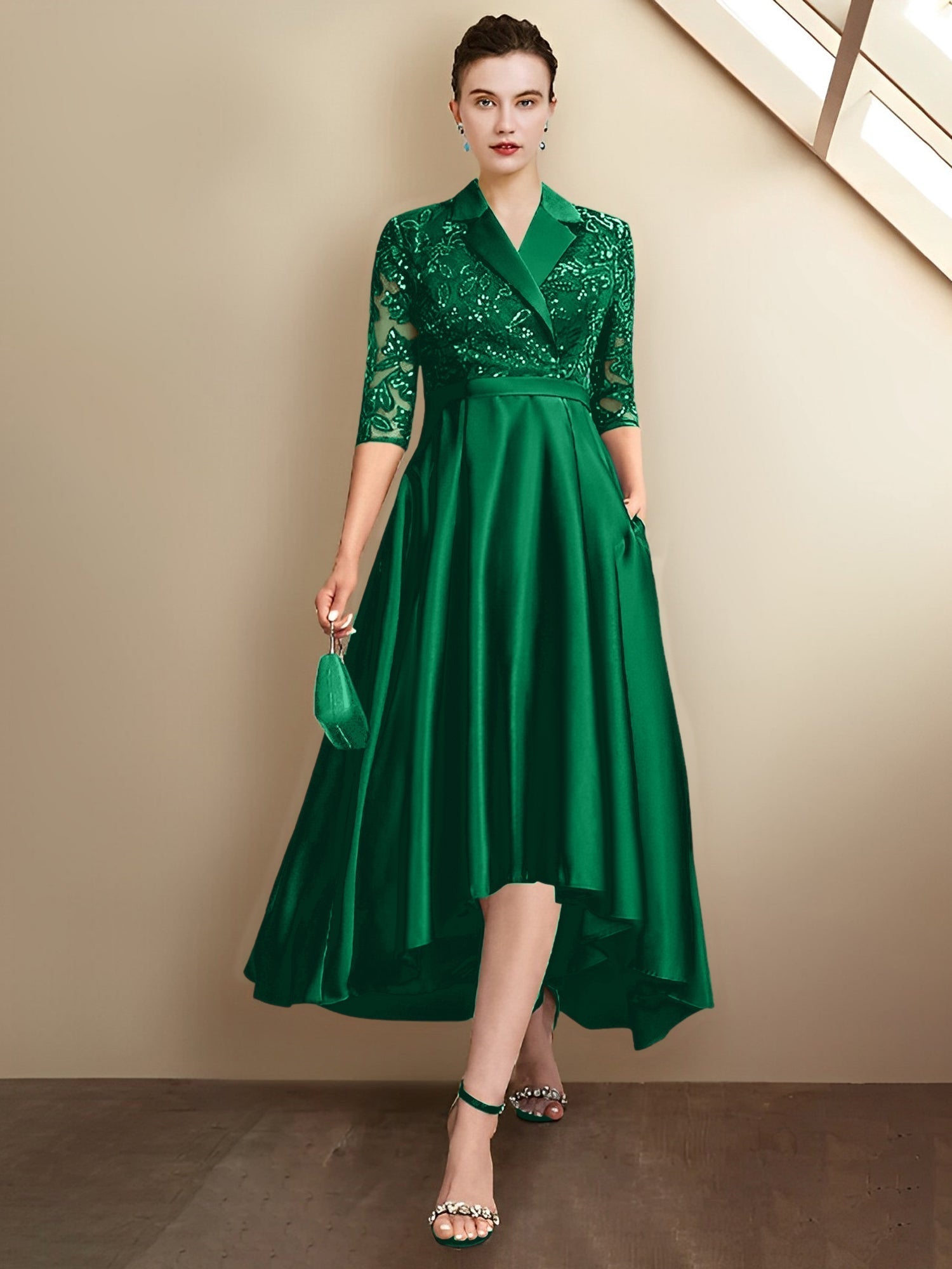 Robes fourreau/colonne à col en V et longueur thé pour la mère de la mariée 