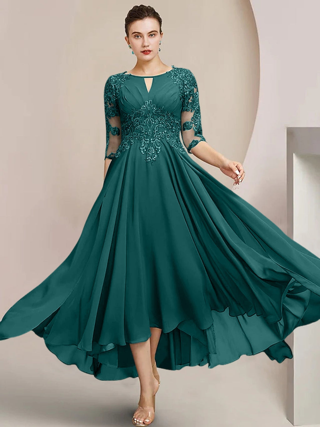 Robes de mère de la mariée coupe trapèze/décolleté princesse, longueur thé 