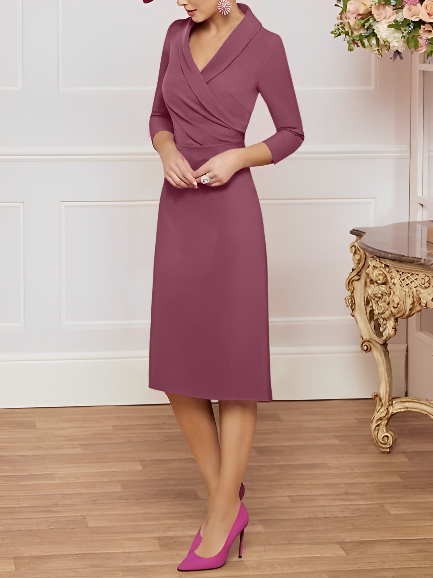Vestidos de corte recto/columna con escote en V y largo hasta la rodilla para la madre de la novia 