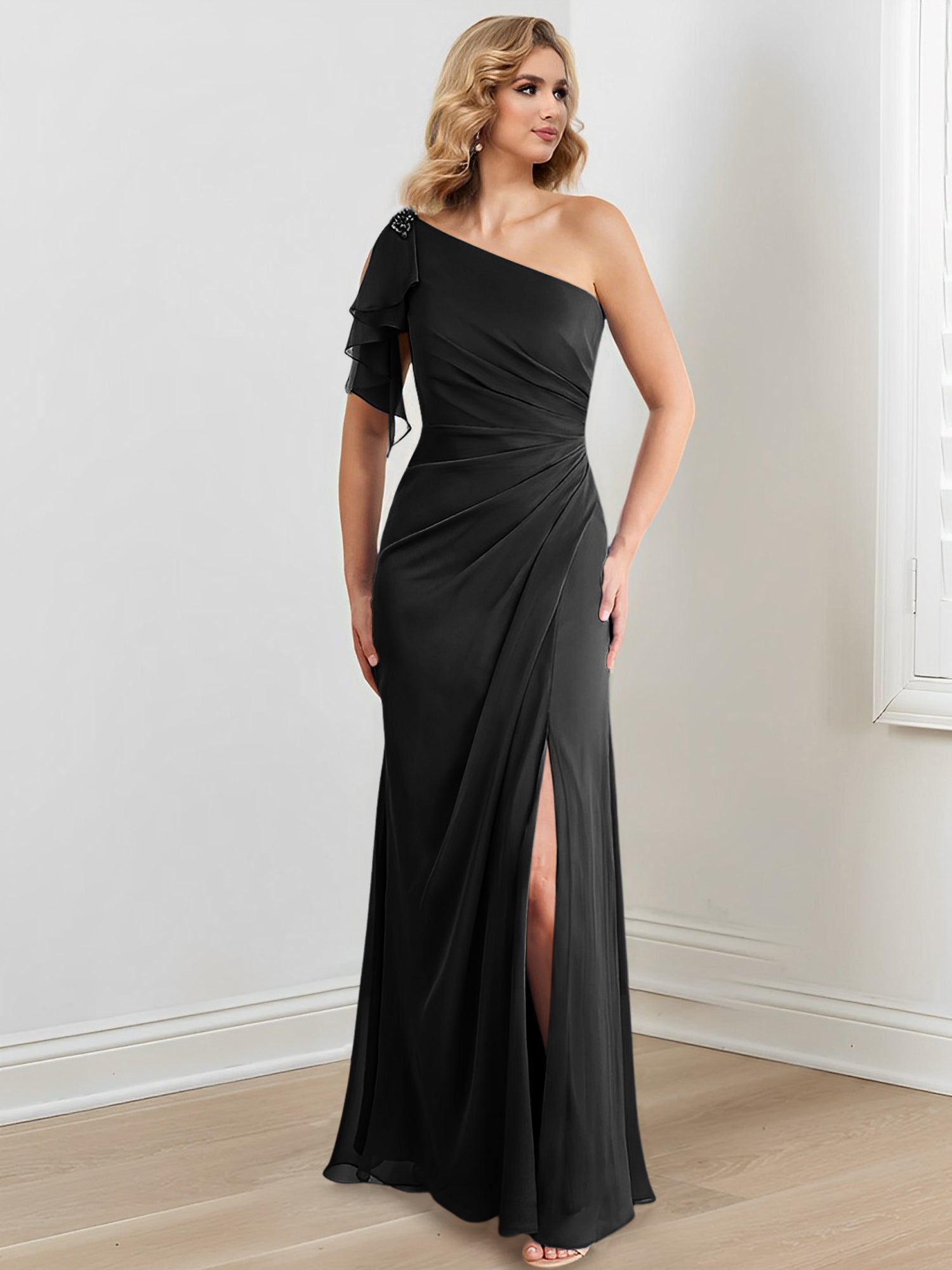 Vestidos de corte recto/columna con un solo hombro y largo hasta el suelo para la madre de la novia 