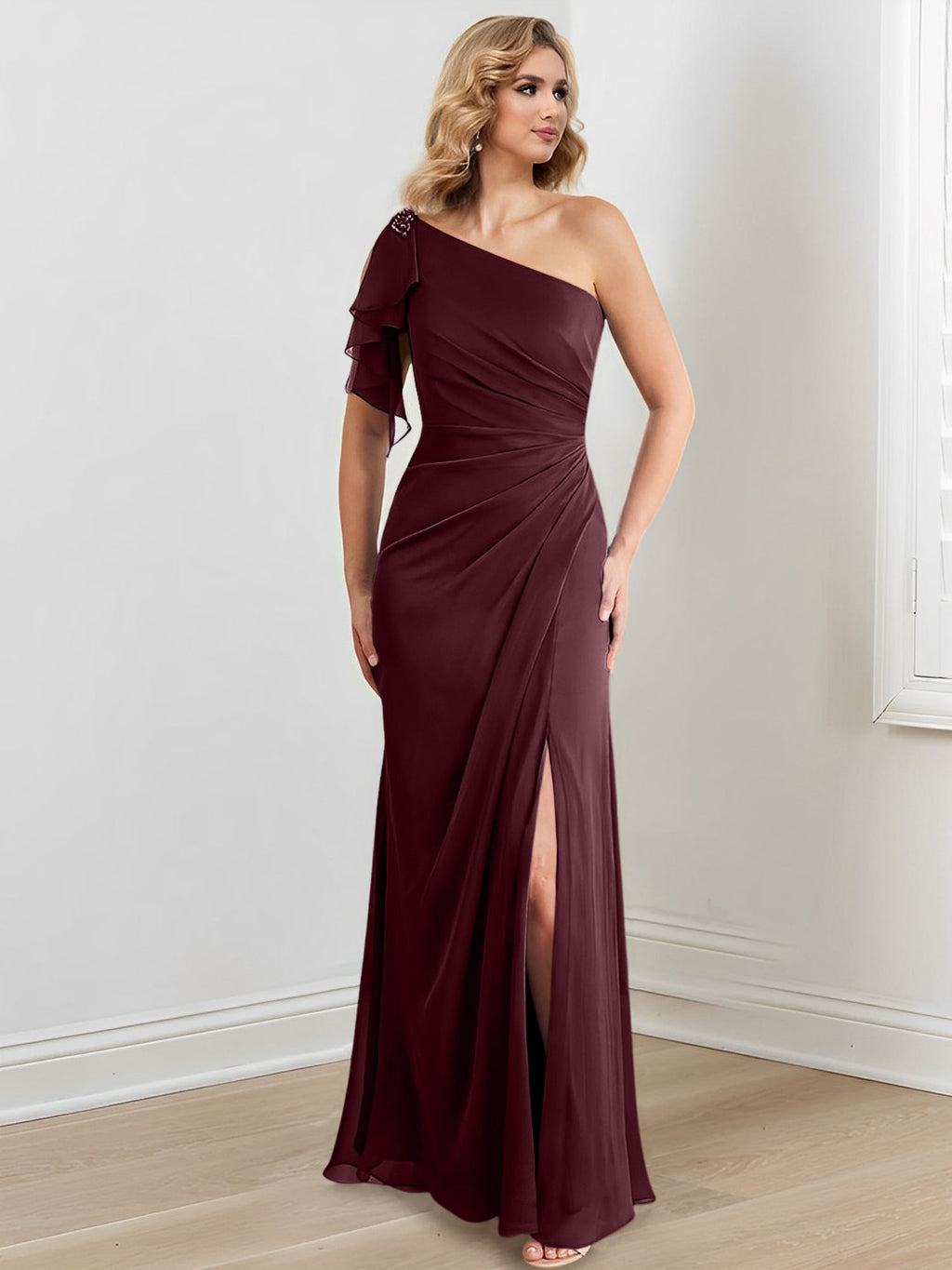 Vestidos de corte recto/columna con un solo hombro y largo hasta el suelo para la madre de la novia 