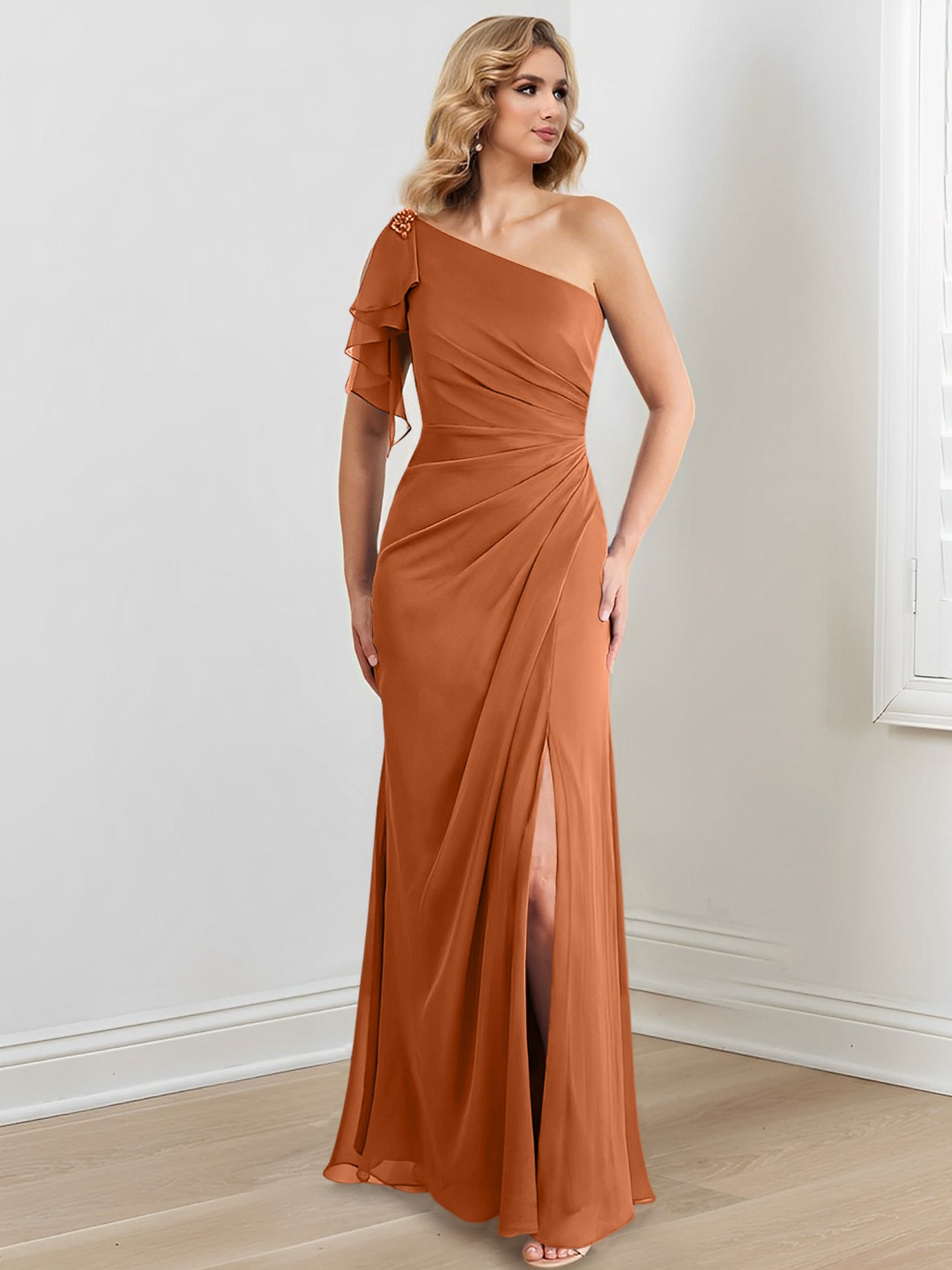Vestidos de corte recto/columna con un solo hombro y largo hasta el suelo para la madre de la novia 