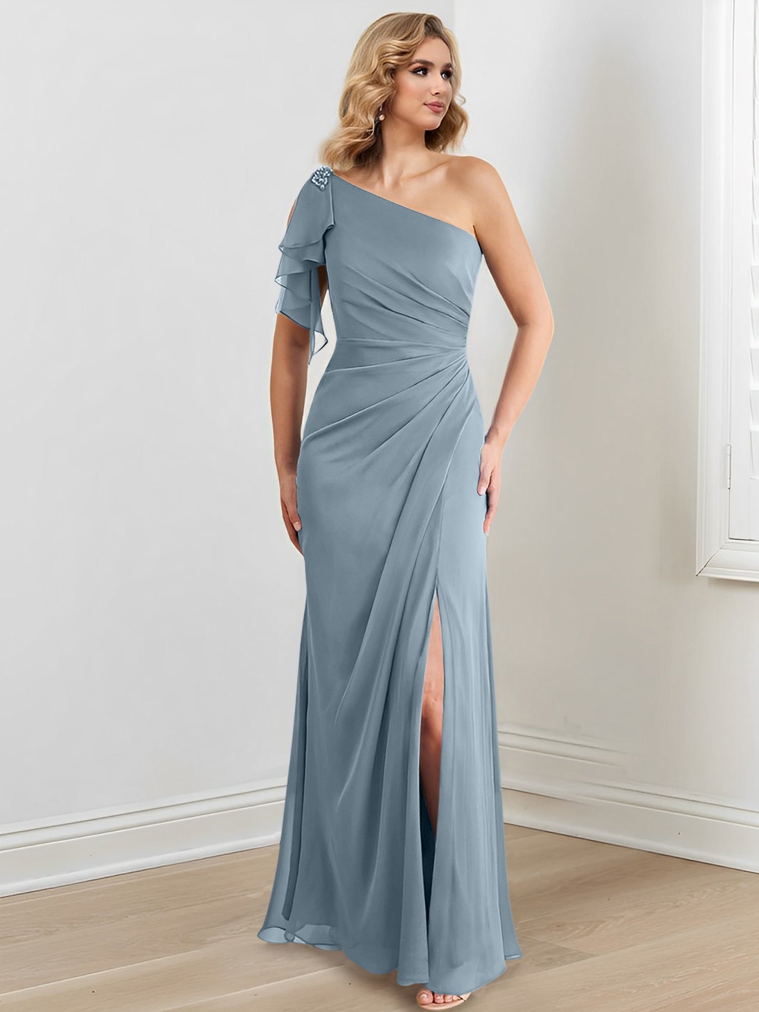 Vestidos de corte recto/columna con un solo hombro y largo hasta el suelo para la madre de la novia 