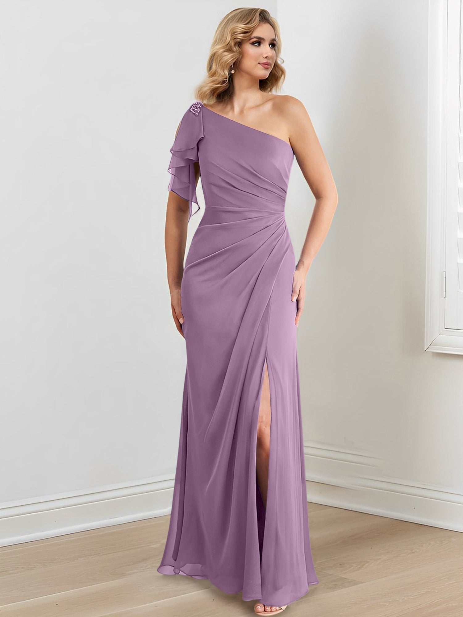 Vestidos de corte recto/columna con un solo hombro y largo hasta el suelo para la madre de la novia 