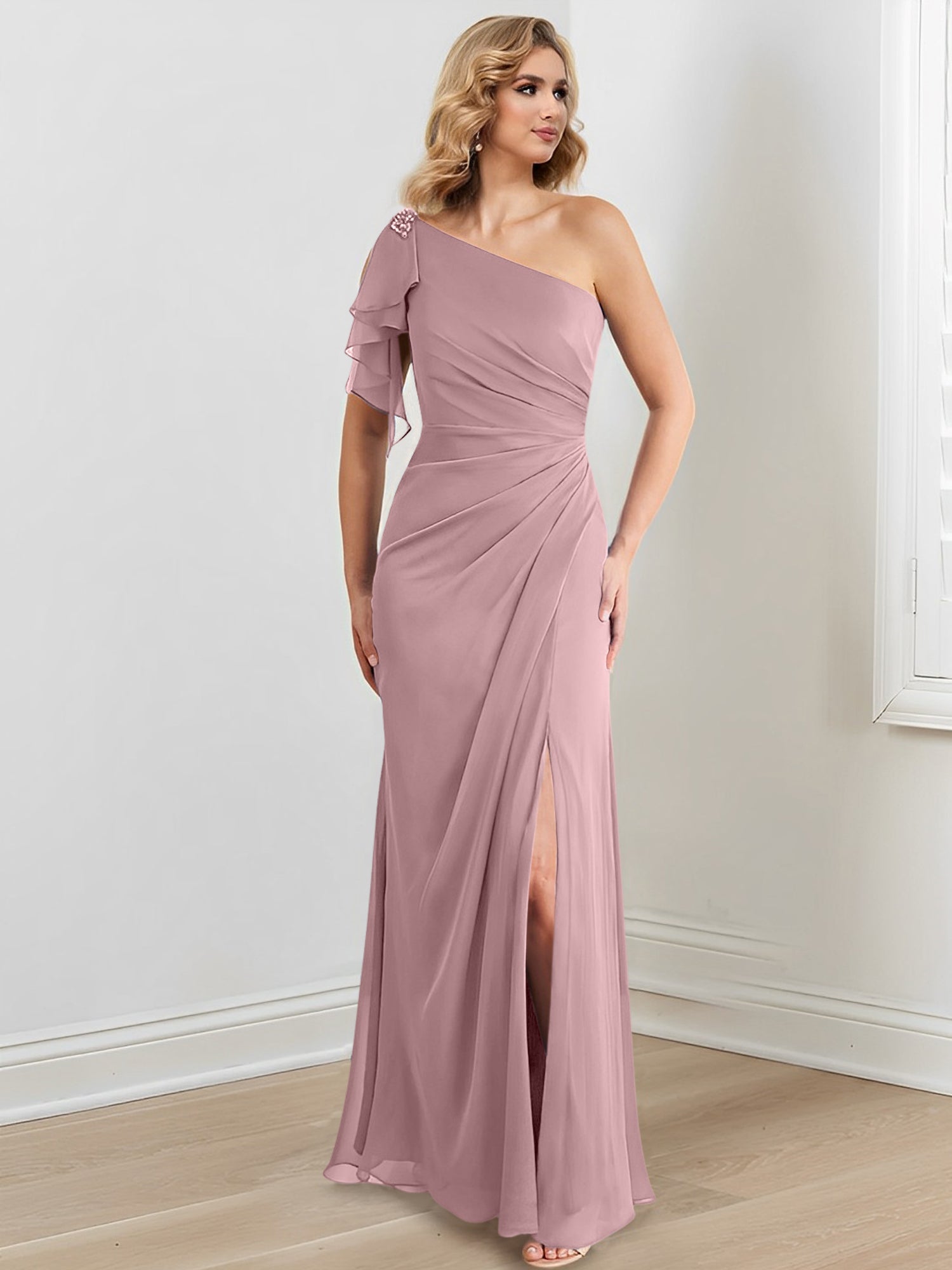 Vestidos de corte recto/columna con un solo hombro y largo hasta el suelo para la madre de la novia 