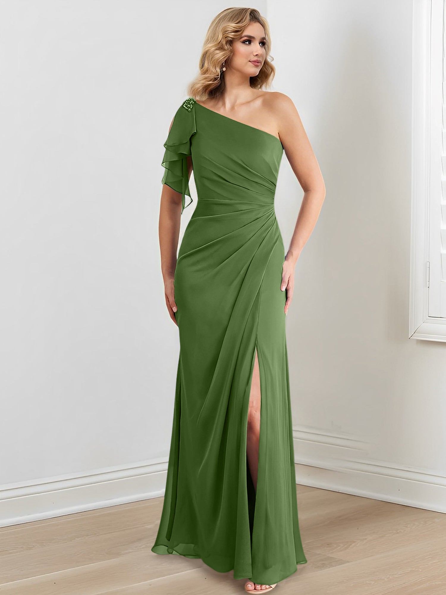 Vestidos de corte recto/columna con un solo hombro y largo hasta el suelo para la madre de la novia 