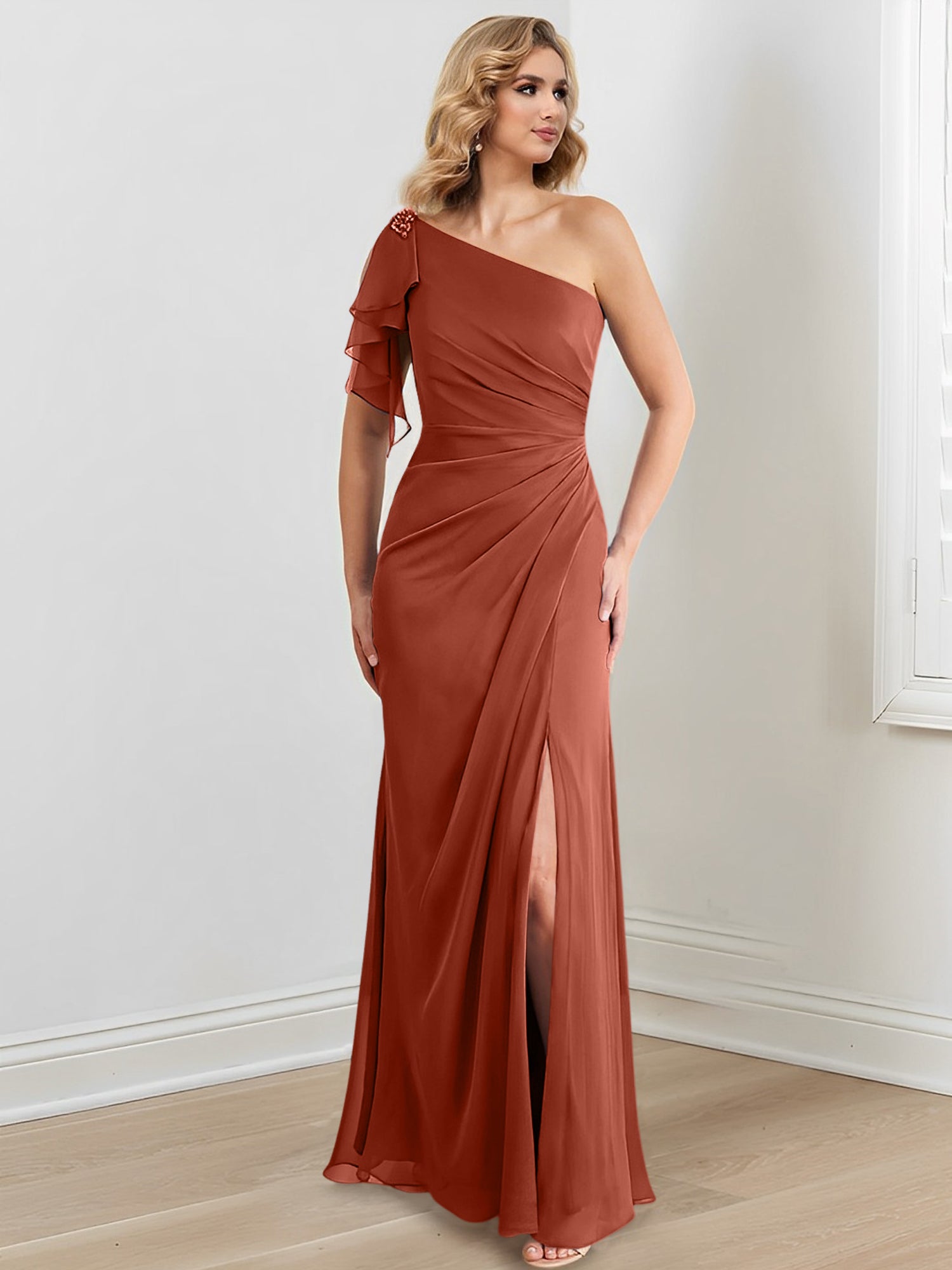 Vestidos de corte recto/columna con un solo hombro y largo hasta el suelo para la madre de la novia 