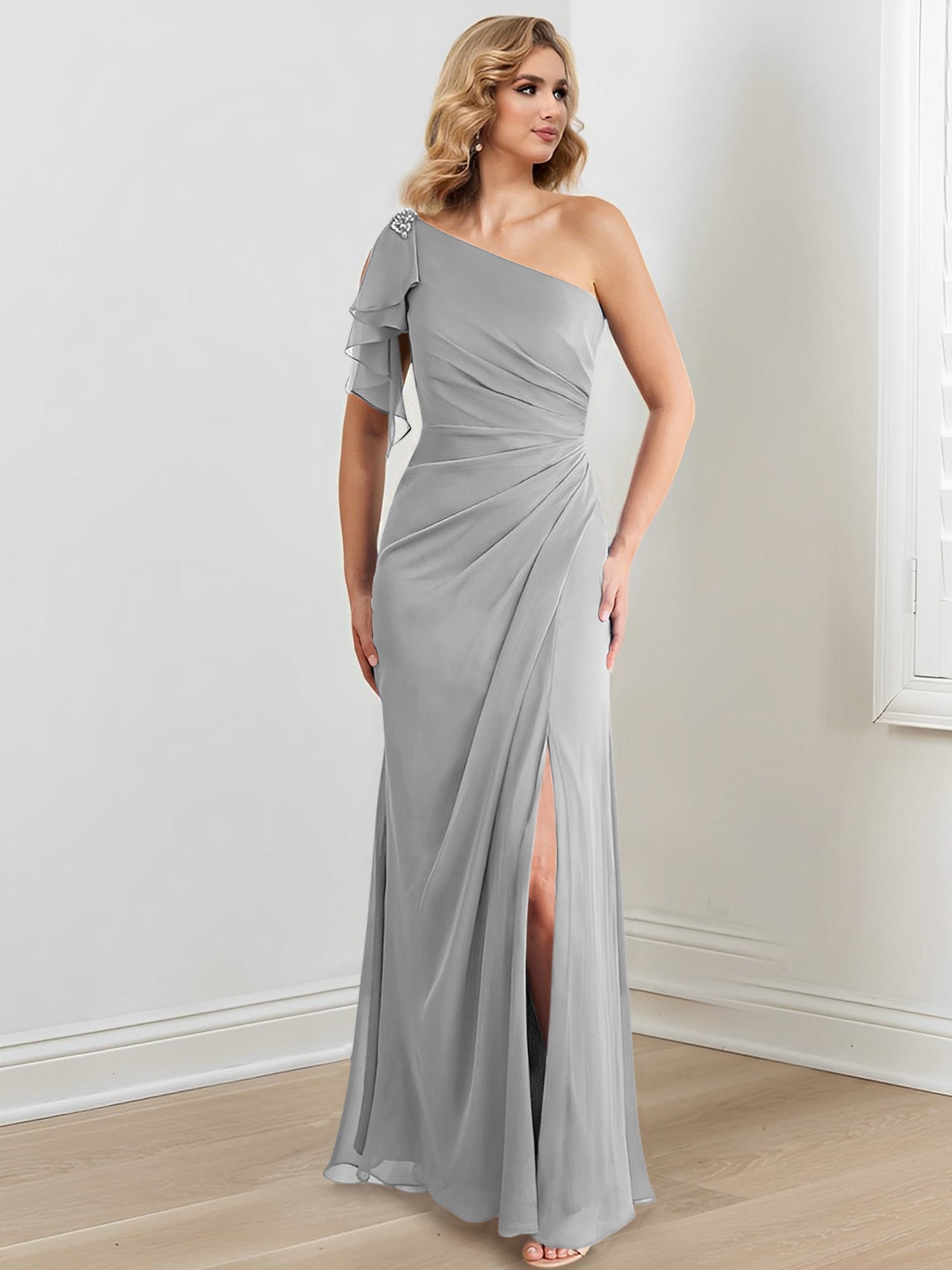 Vestidos de corte recto/columna con un solo hombro y largo hasta el suelo para la madre de la novia 