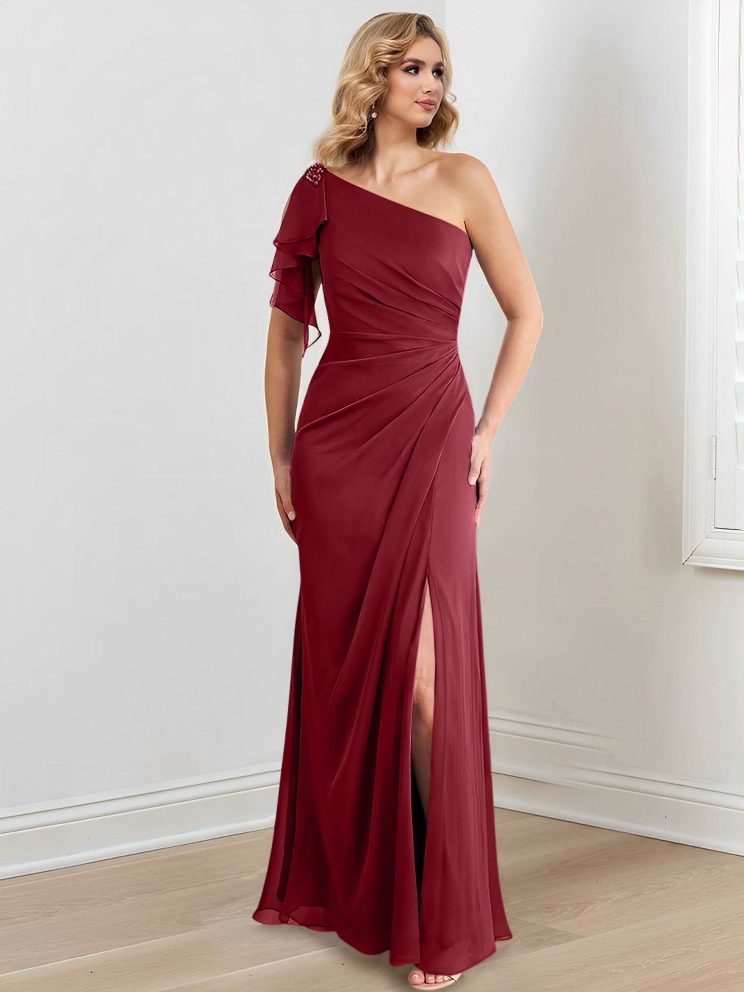 Vestidos de corte recto/columna con un solo hombro y largo hasta el suelo para la madre de la novia 