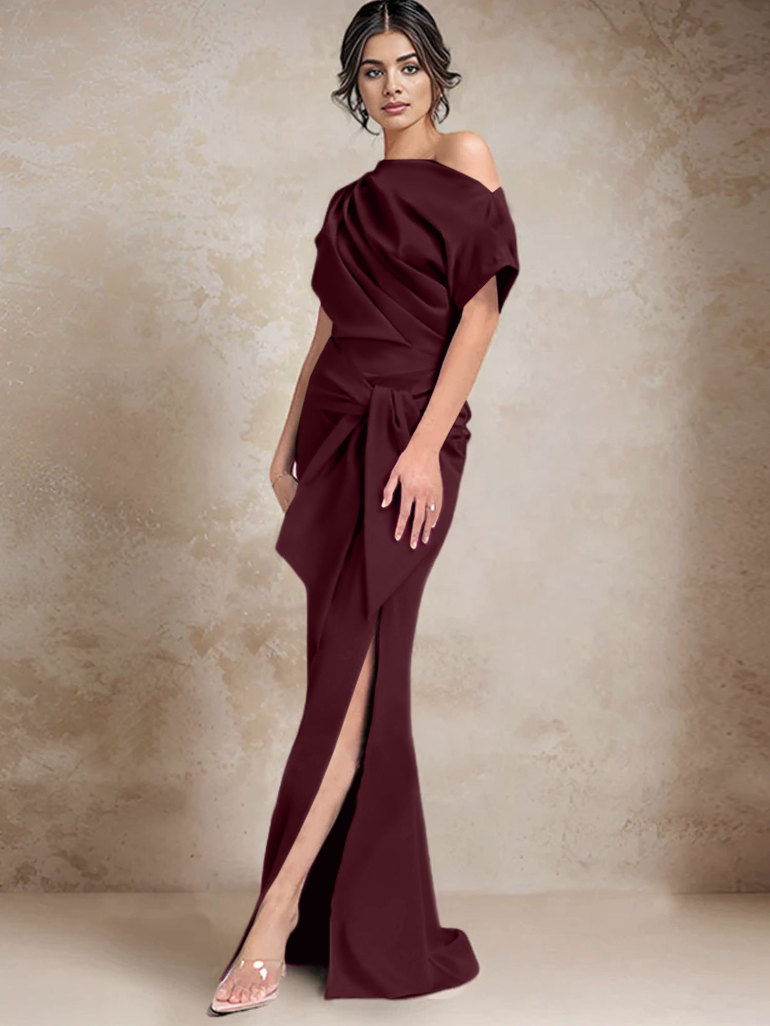 Robe trompette/sirène asymétrique à une épaule pour la mère de la mariée, avec fente latérale 