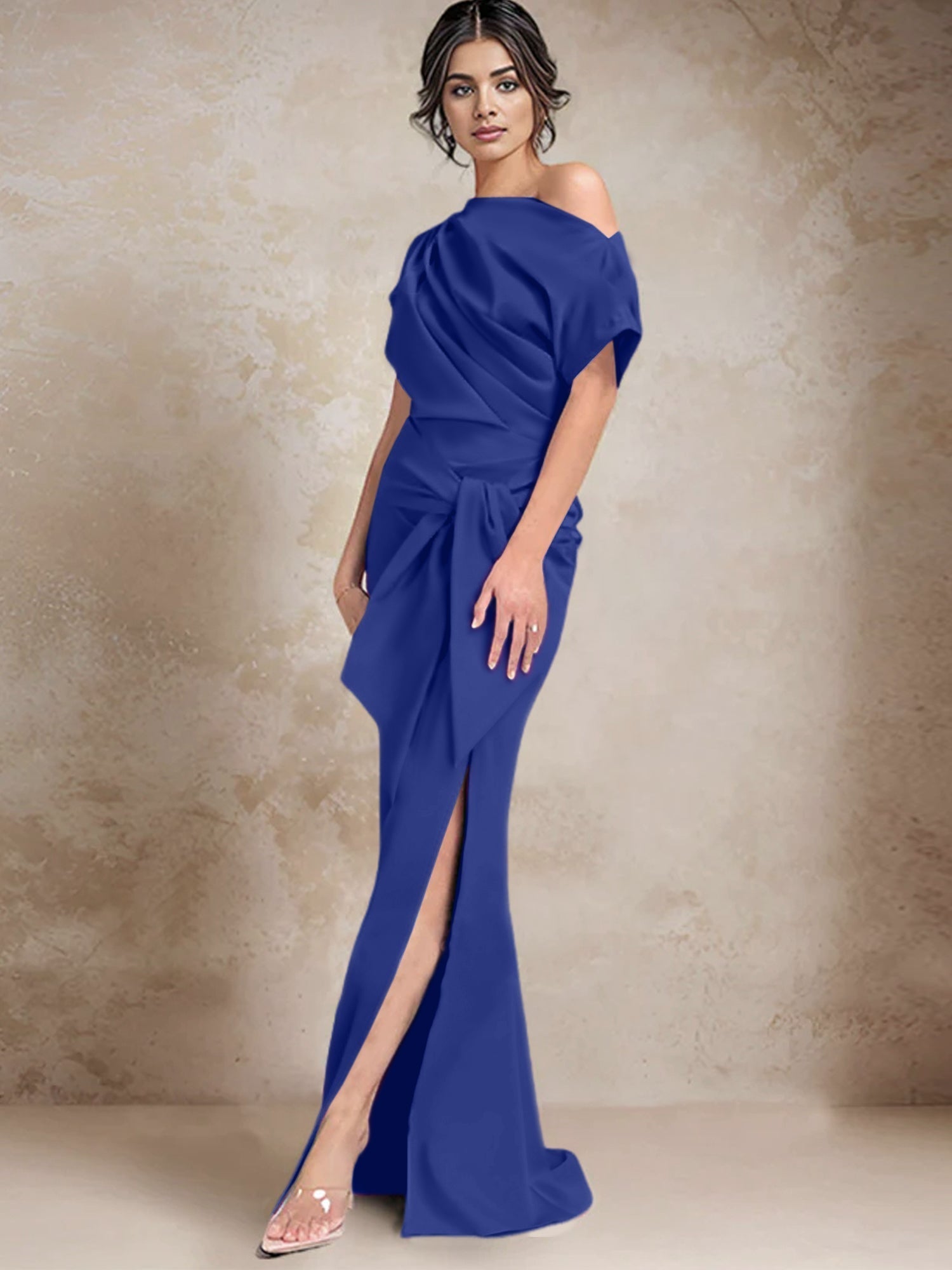 Robe trompette/sirène asymétrique à une épaule pour la mère de la mariée, avec fente latérale 