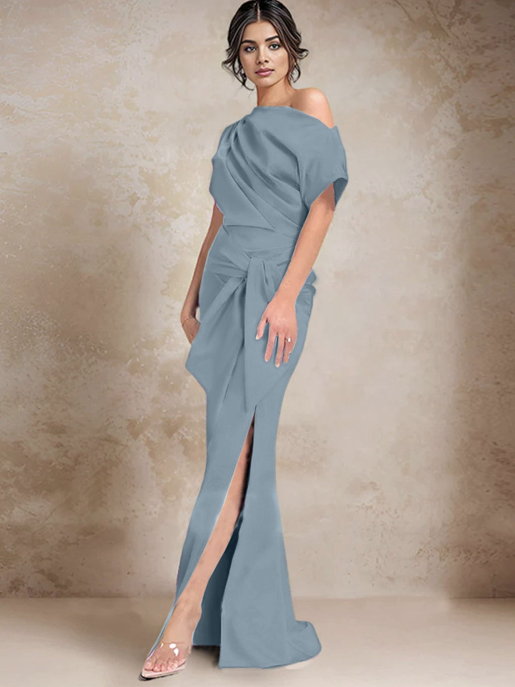 Robe trompette/sirène asymétrique à une épaule pour la mère de la mariée, avec fente latérale 