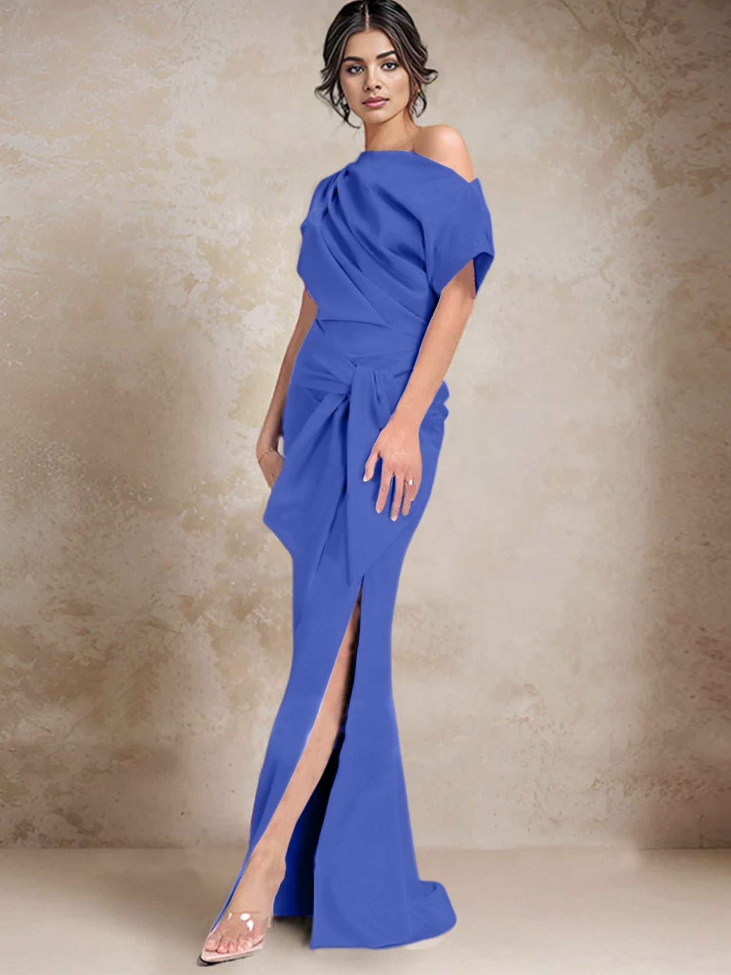 Robe trompette/sirène asymétrique à une épaule pour la mère de la mariée, avec fente latérale 