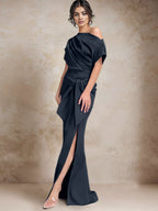 Robe trompette/sirène asymétrique à une épaule pour la mère de la mariée, avec fente latérale 