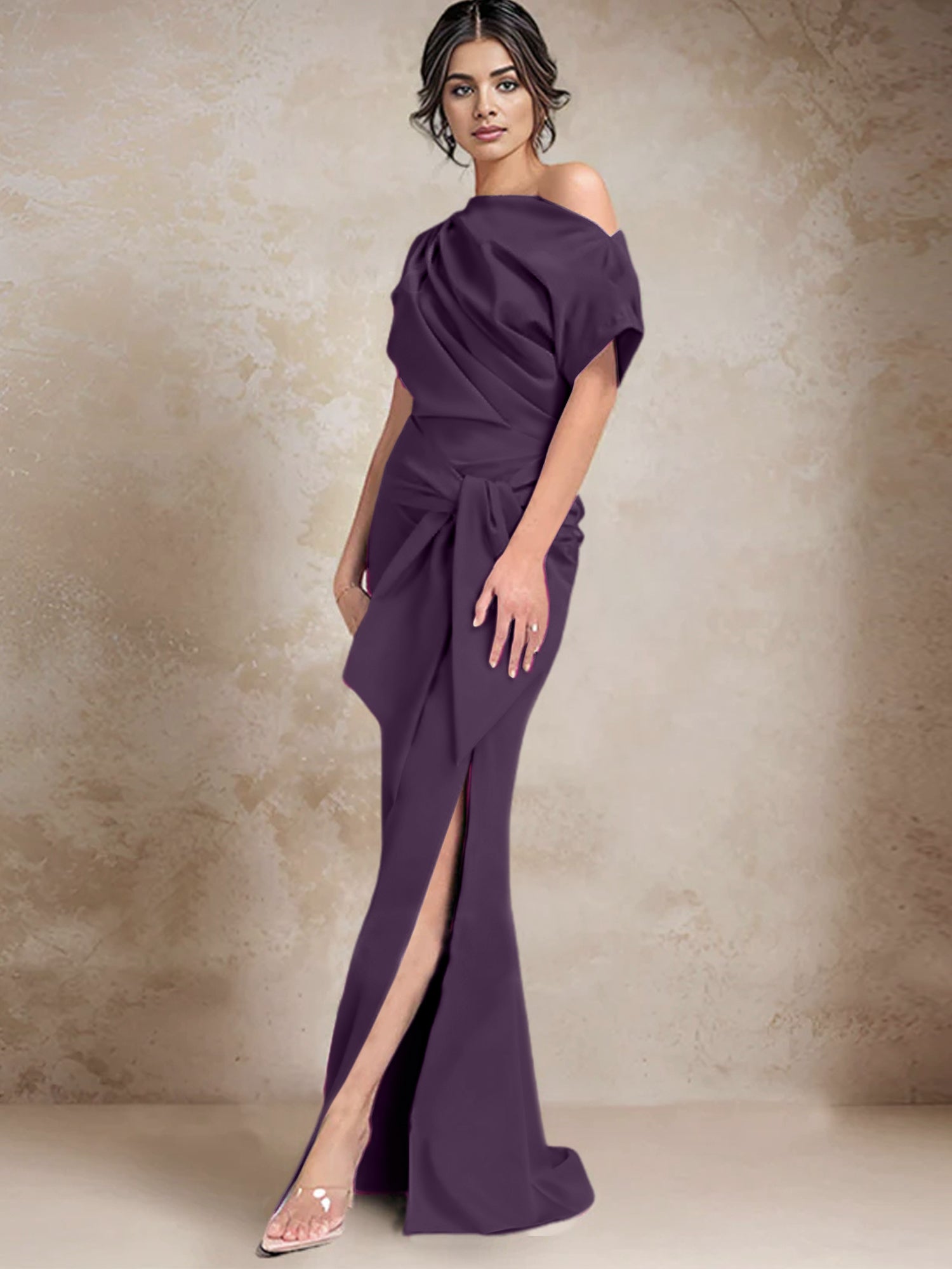 Robe trompette/sirène asymétrique à une épaule pour la mère de la mariée, avec fente latérale 