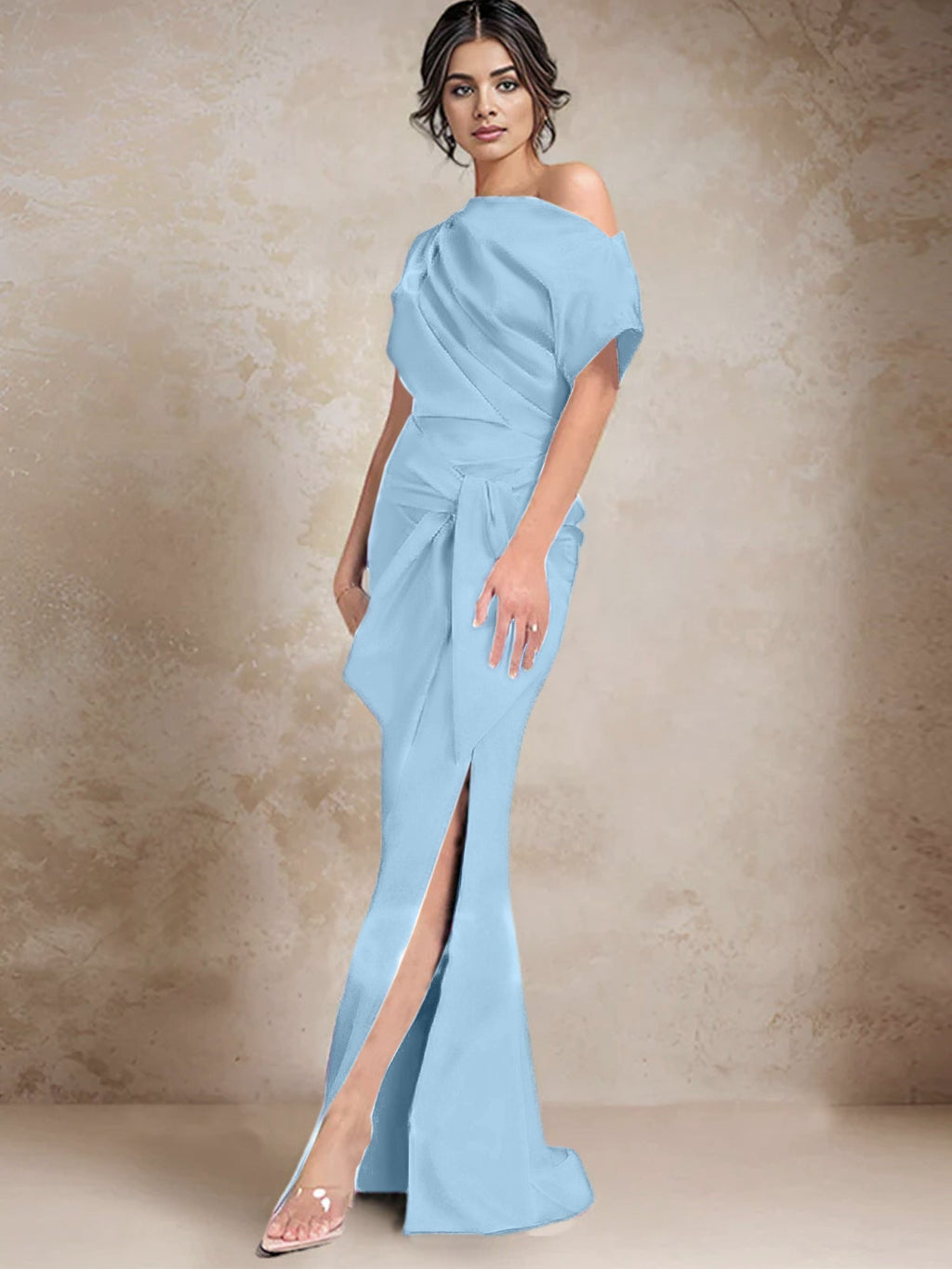 Robe trompette/sirène asymétrique à une épaule pour la mère de la mariée, avec fente latérale 