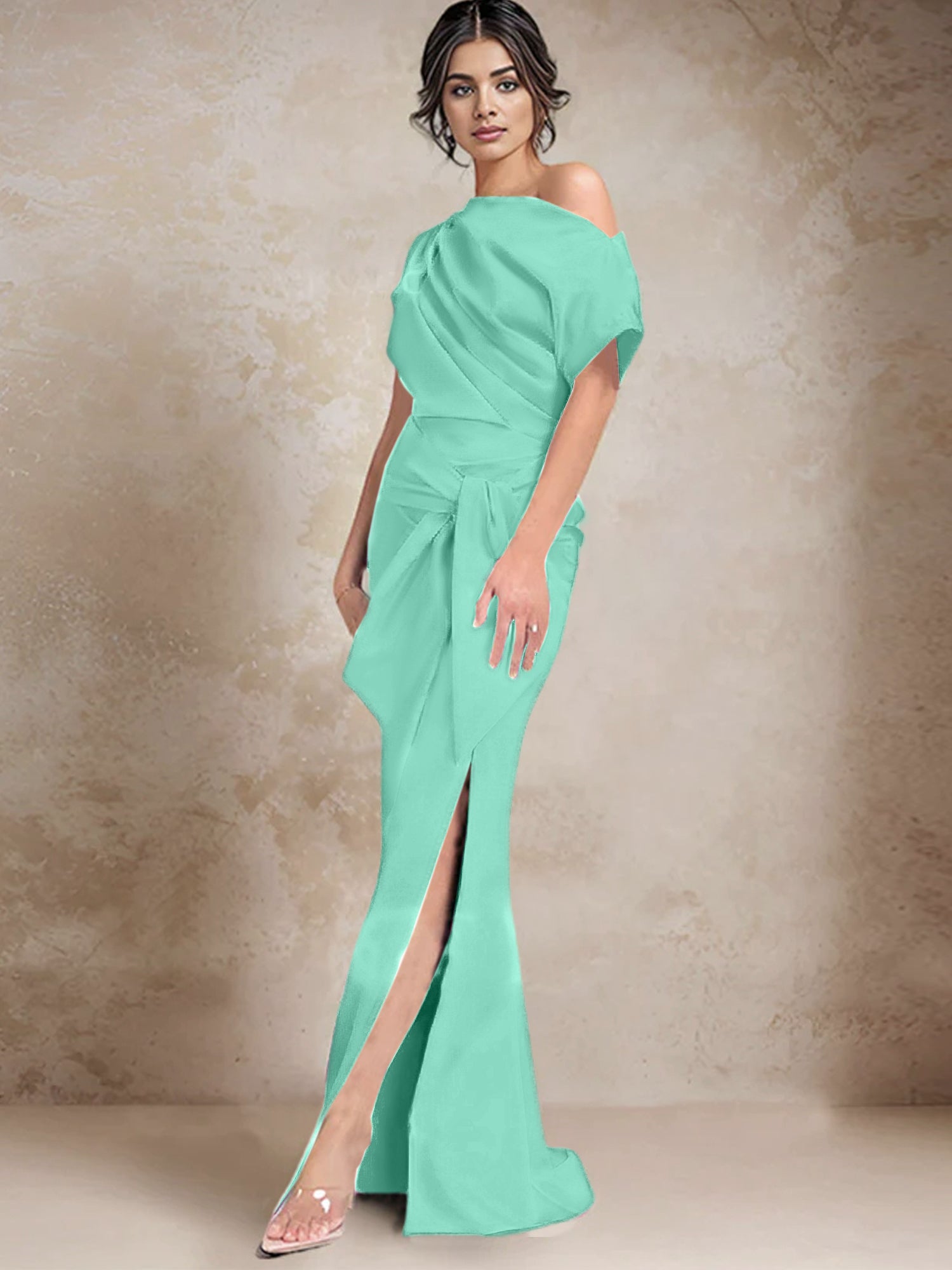 Robe trompette/sirène asymétrique à une épaule pour la mère de la mariée, avec fente latérale 