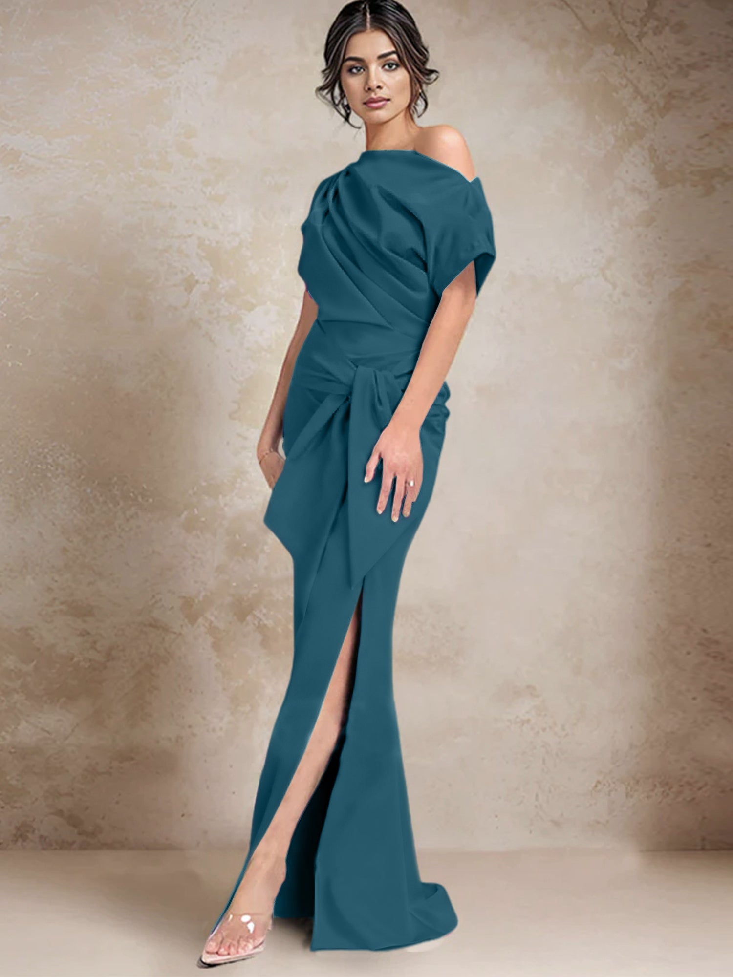Robe trompette/sirène asymétrique à une épaule pour la mère de la mariée, avec fente latérale 