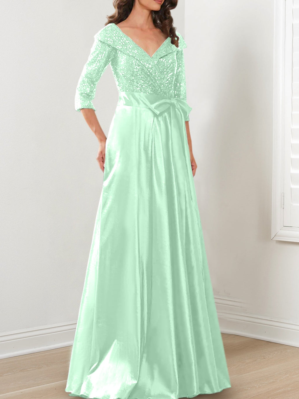 Vestidos de corte princesa/línea A con escote en V hasta el suelo para la madre de la novia 