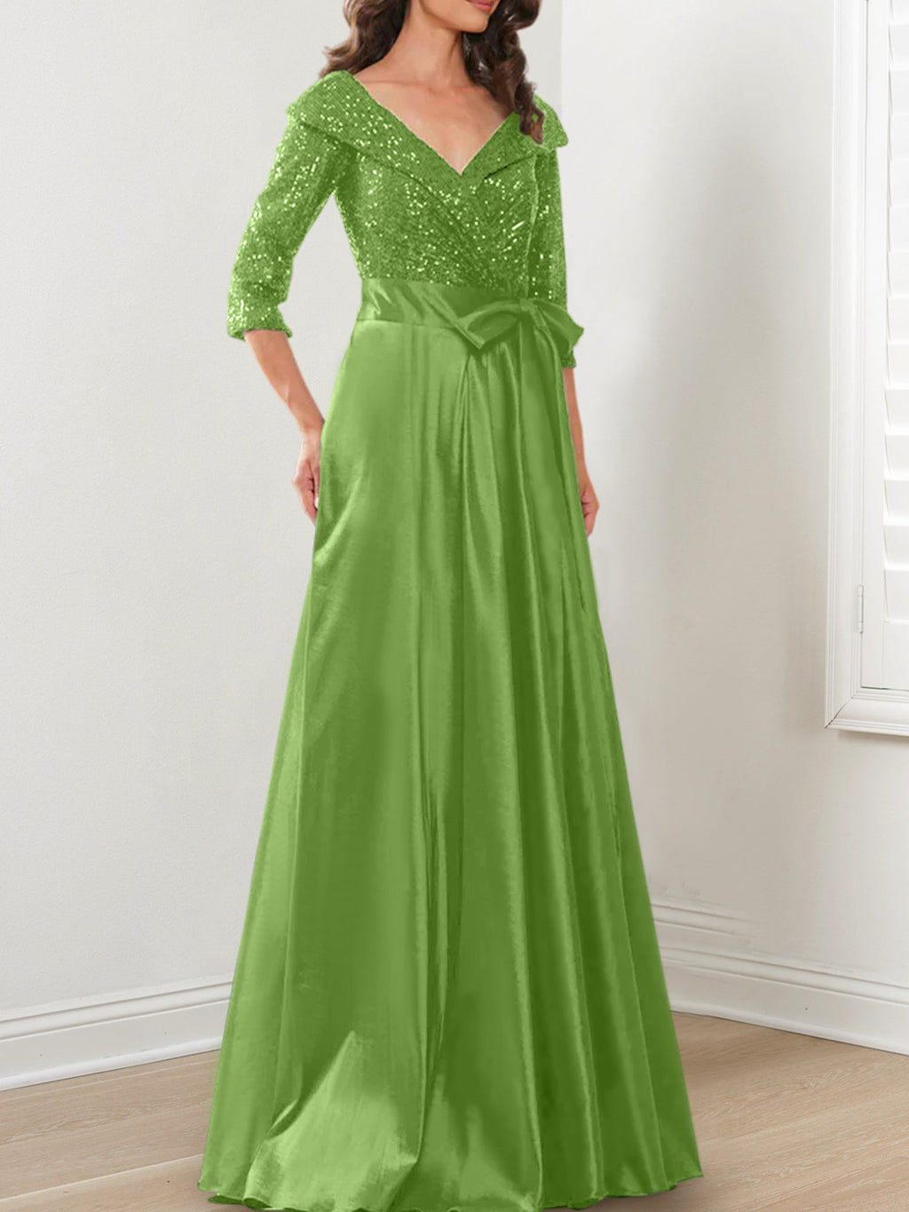 Vestidos de corte princesa/línea A con escote en V hasta el suelo para la madre de la novia 