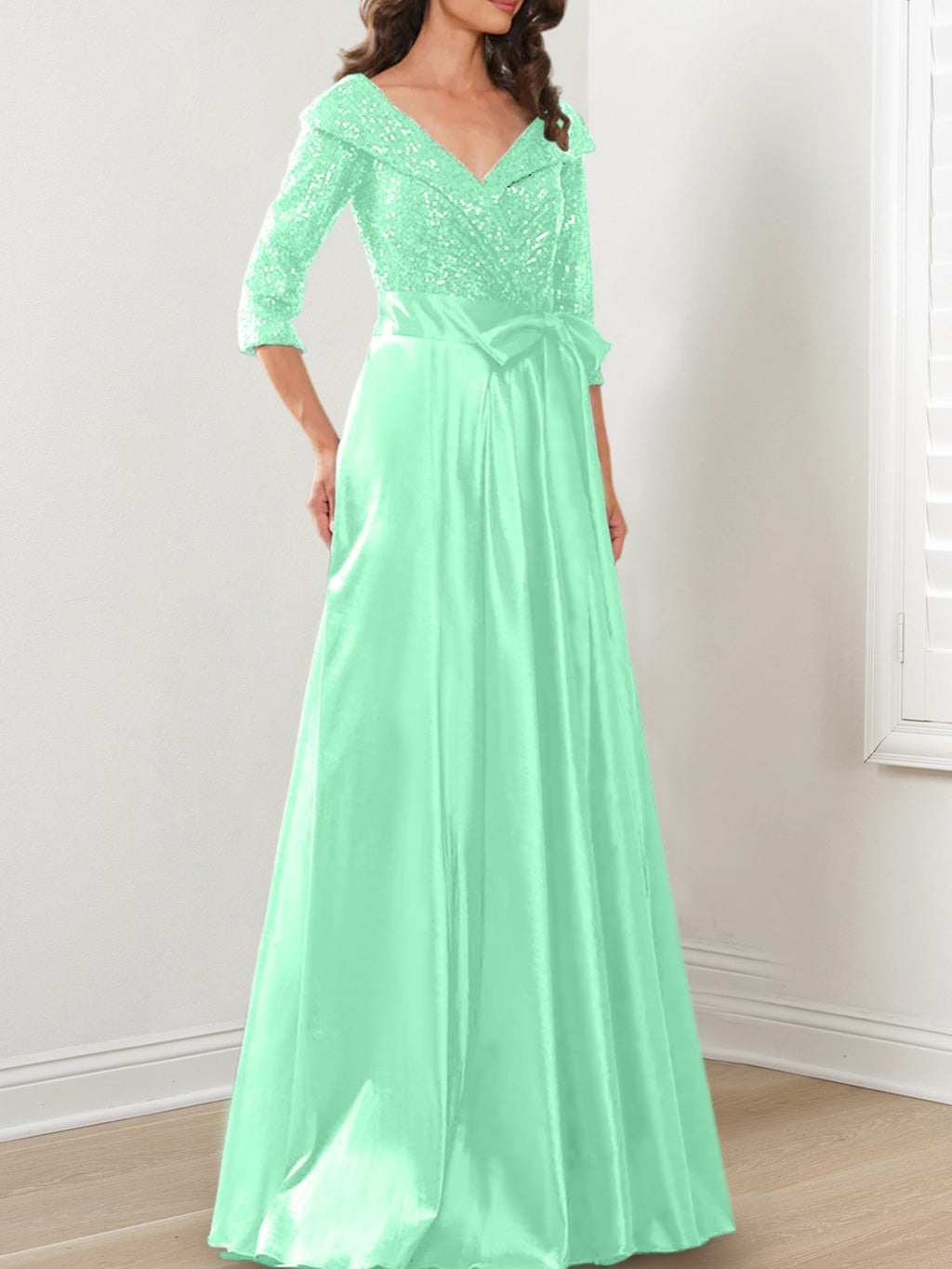Vestidos de corte princesa/línea A con escote en V hasta el suelo para la madre de la novia 