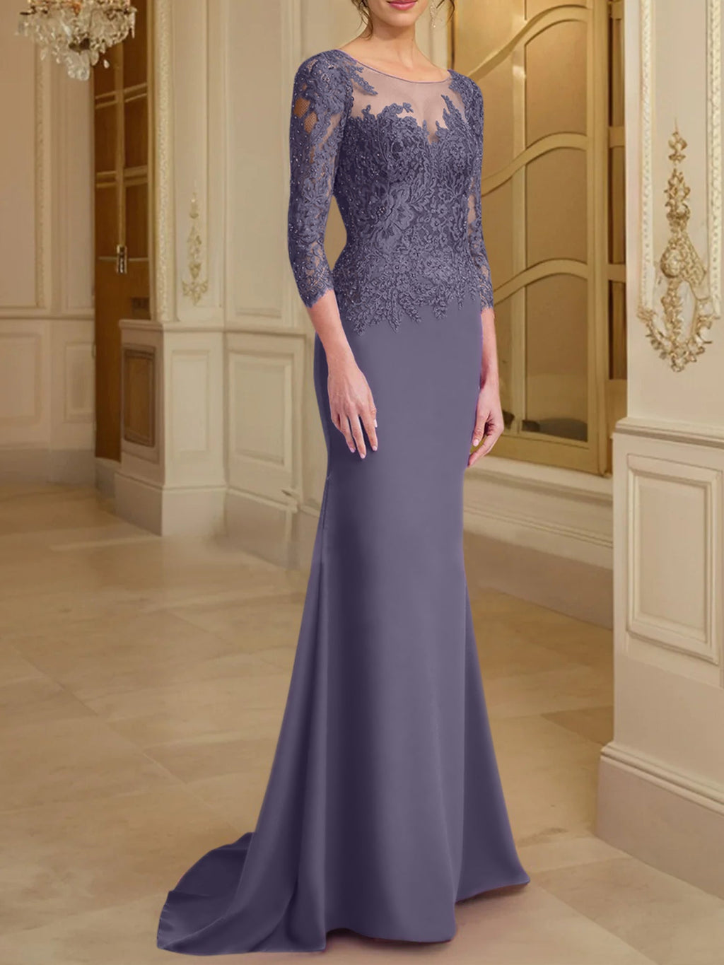 Robe de mère de la mariée en dentelle, coupe trompette/sirène, manches longues et décolleté rond. 