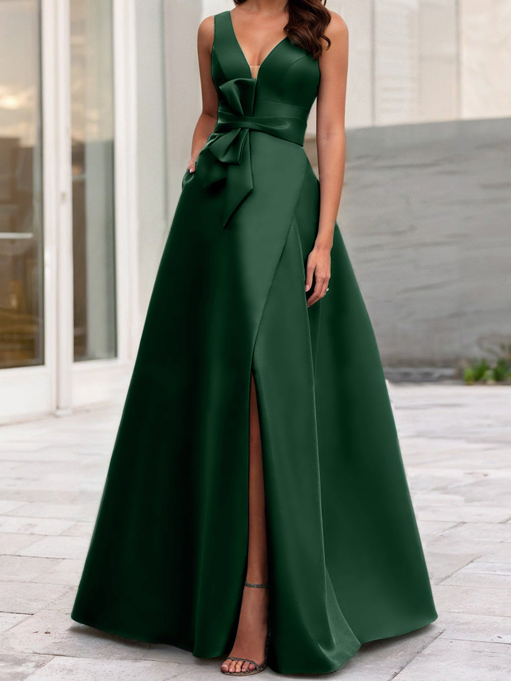 Vestidos de corte princesa/línea A para la madre de la novia, sin mangas, con escote en V y abertura lateral. 
