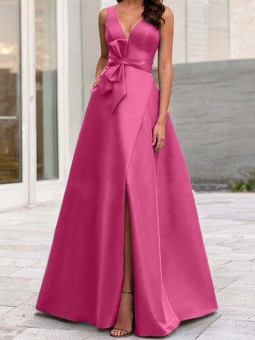 Robe de mère de la mariée sans manches, coupe trapèze/princesse, col en V et fente latérale 