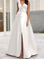 Vestidos de corte princesa/línea A para la madre de la novia, sin mangas, con escote en V y abertura lateral. 
