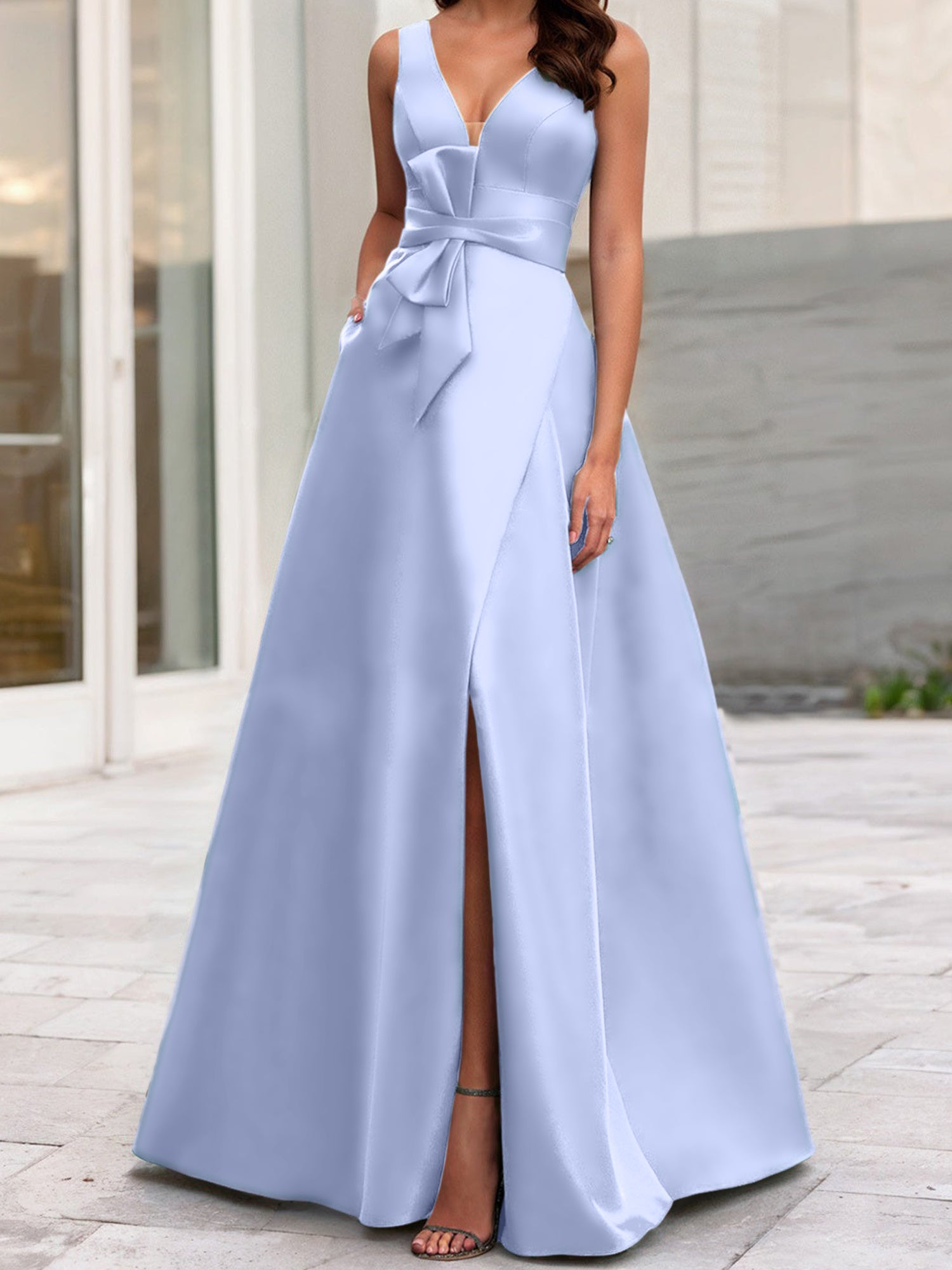 Robe de mère de la mariée sans manches, coupe trapèze/princesse, col en V et fente latérale 