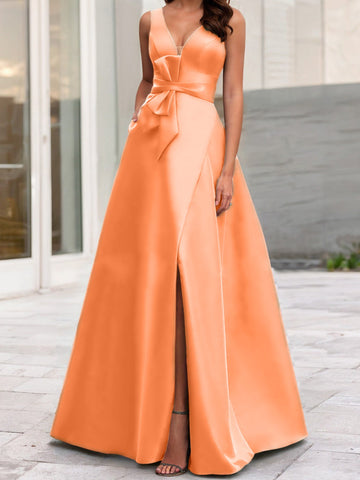 Robe de mère de la mariée sans manches, coupe trapèze/princesse, col en V et fente latérale 