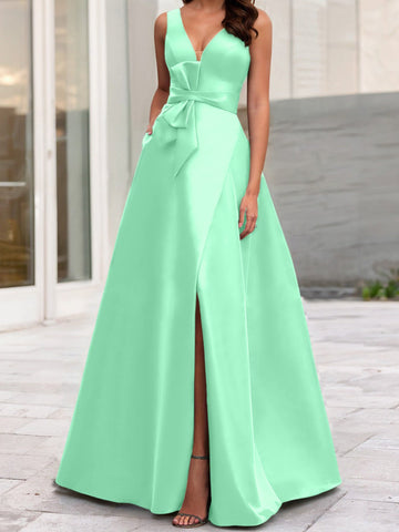 Robe de mère de la mariée sans manches, coupe trapèze/princesse, col en V et fente latérale 