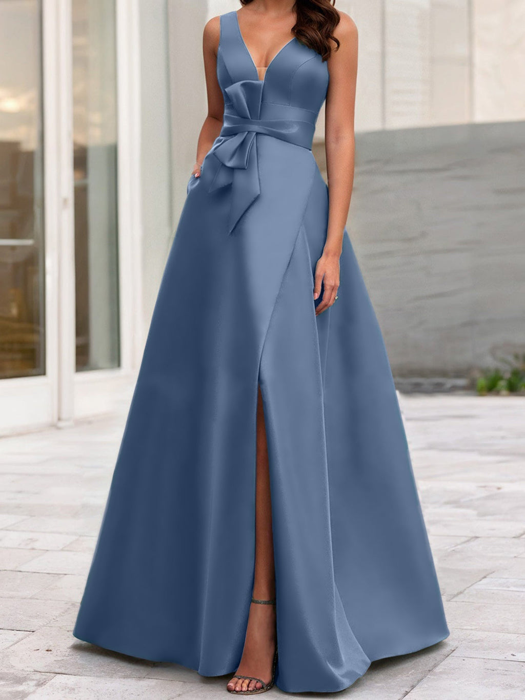Vestidos de corte princesa/línea A para la madre de la novia, sin mangas, con escote en V y abertura lateral. 