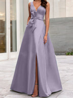 Vestidos de corte princesa/línea A para la madre de la novia, sin mangas, con escote en V y abertura lateral. 