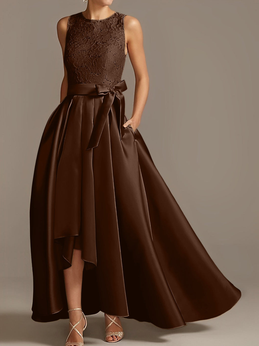 Vestidos de corte princesa/línea A para la madre de la novia, sin mangas, con cuello joya y encaje plisado. 