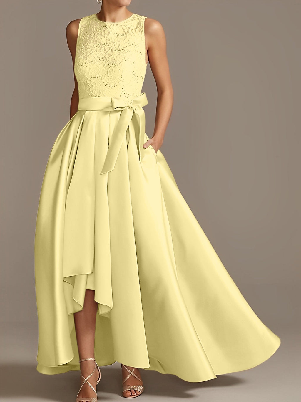 Vestidos de corte princesa/línea A para la madre de la novia, sin mangas, con cuello joya y encaje plisado. 