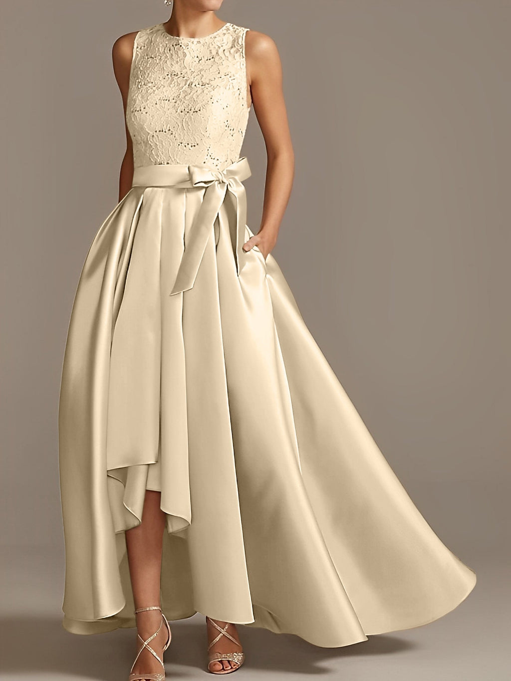 Vestidos de corte princesa/línea A para la madre de la novia, sin mangas, con cuello joya y encaje plisado. 