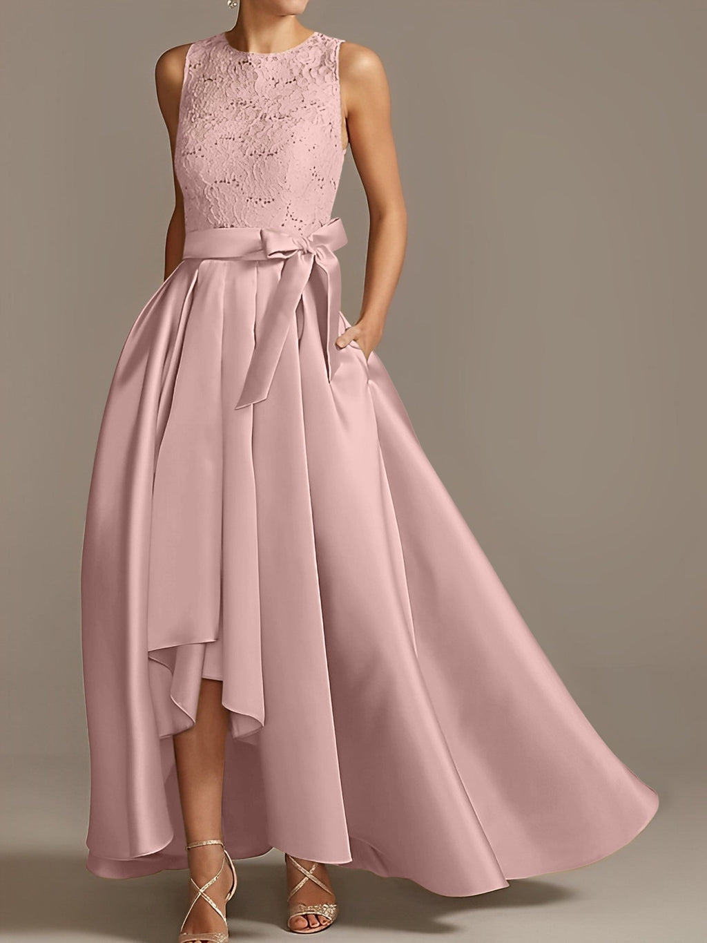 Vestidos de corte princesa/línea A para la madre de la novia, sin mangas, con cuello joya y encaje plisado. 