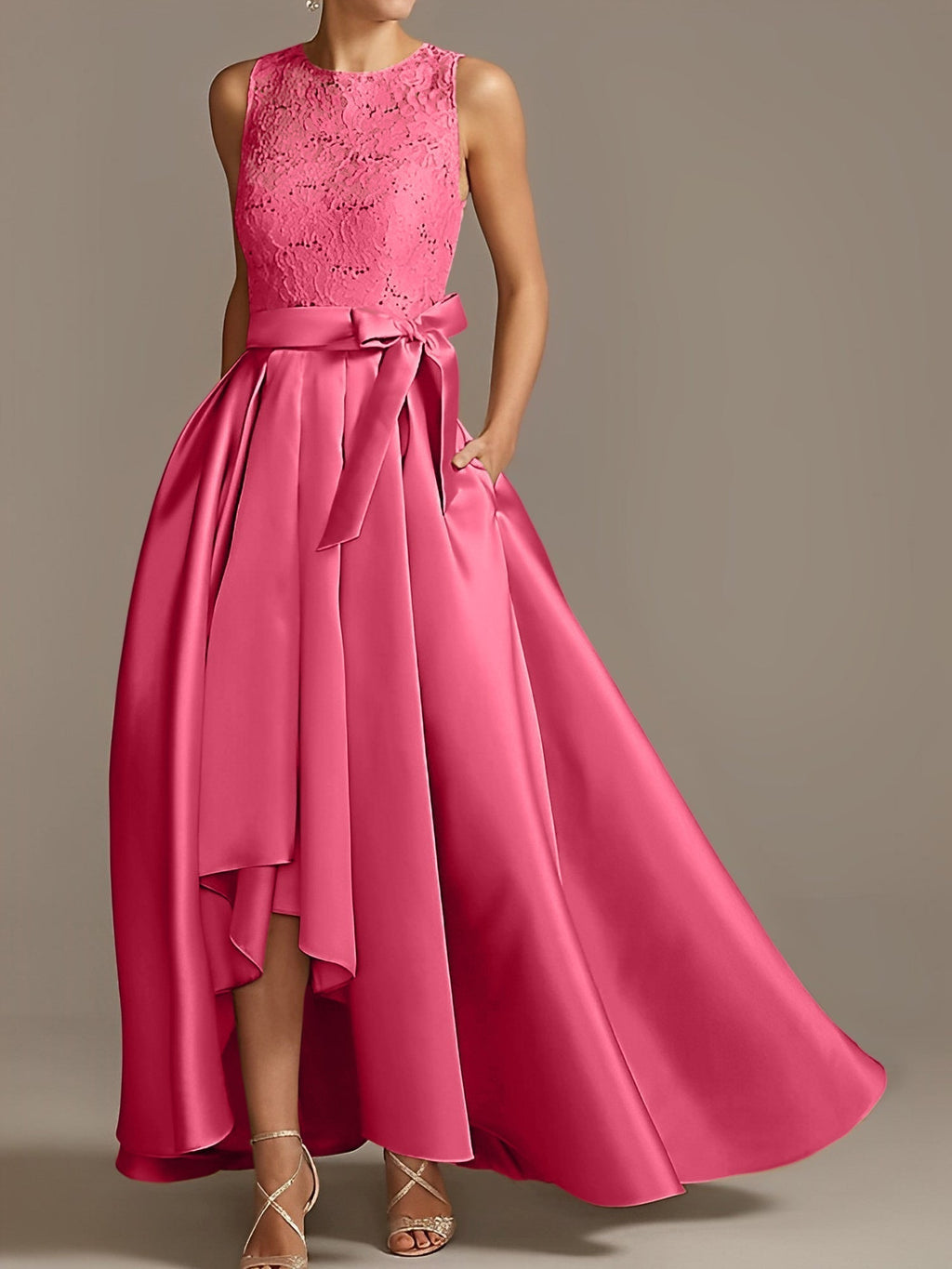 Vestidos de corte princesa/línea A para la madre de la novia, sin mangas, con cuello joya y encaje plisado. 