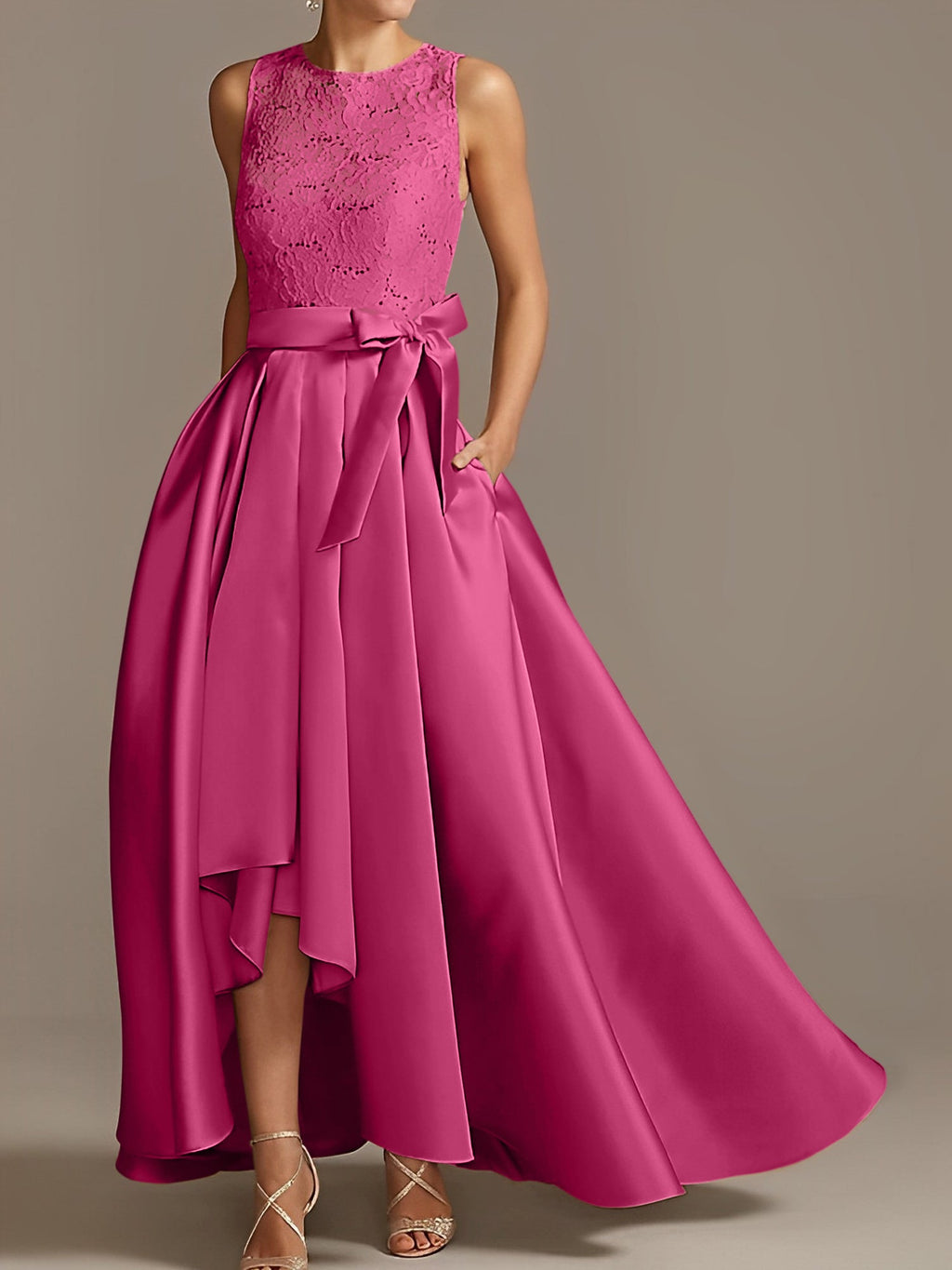 Vestidos de corte princesa/línea A para la madre de la novia, sin mangas, con cuello joya y encaje plisado. 