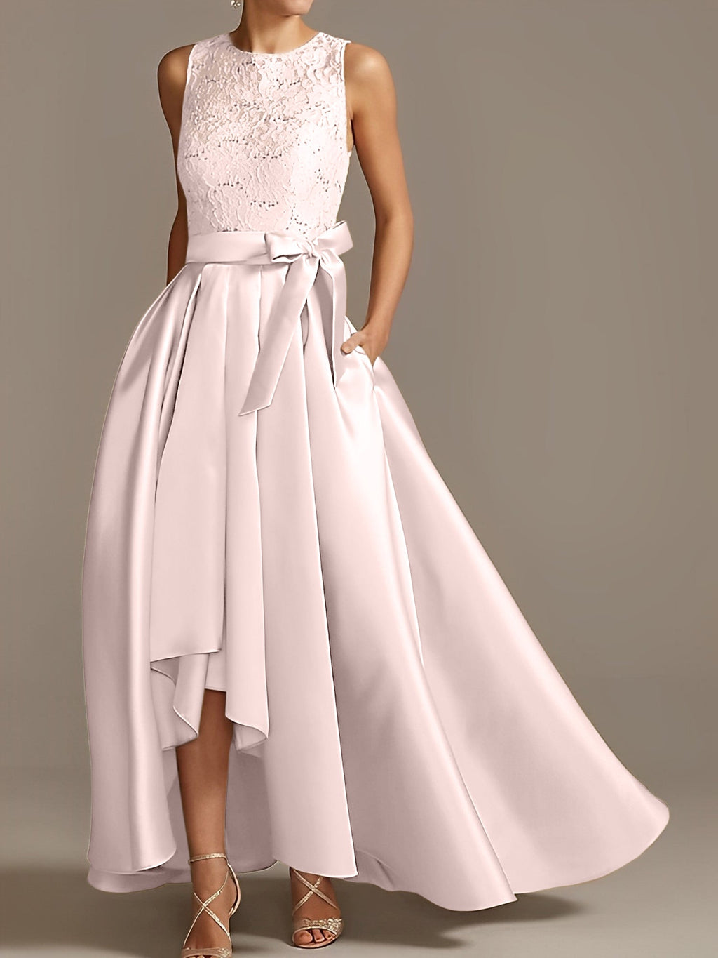 Vestidos de corte princesa/línea A para la madre de la novia, sin mangas, con cuello joya y encaje plisado. 