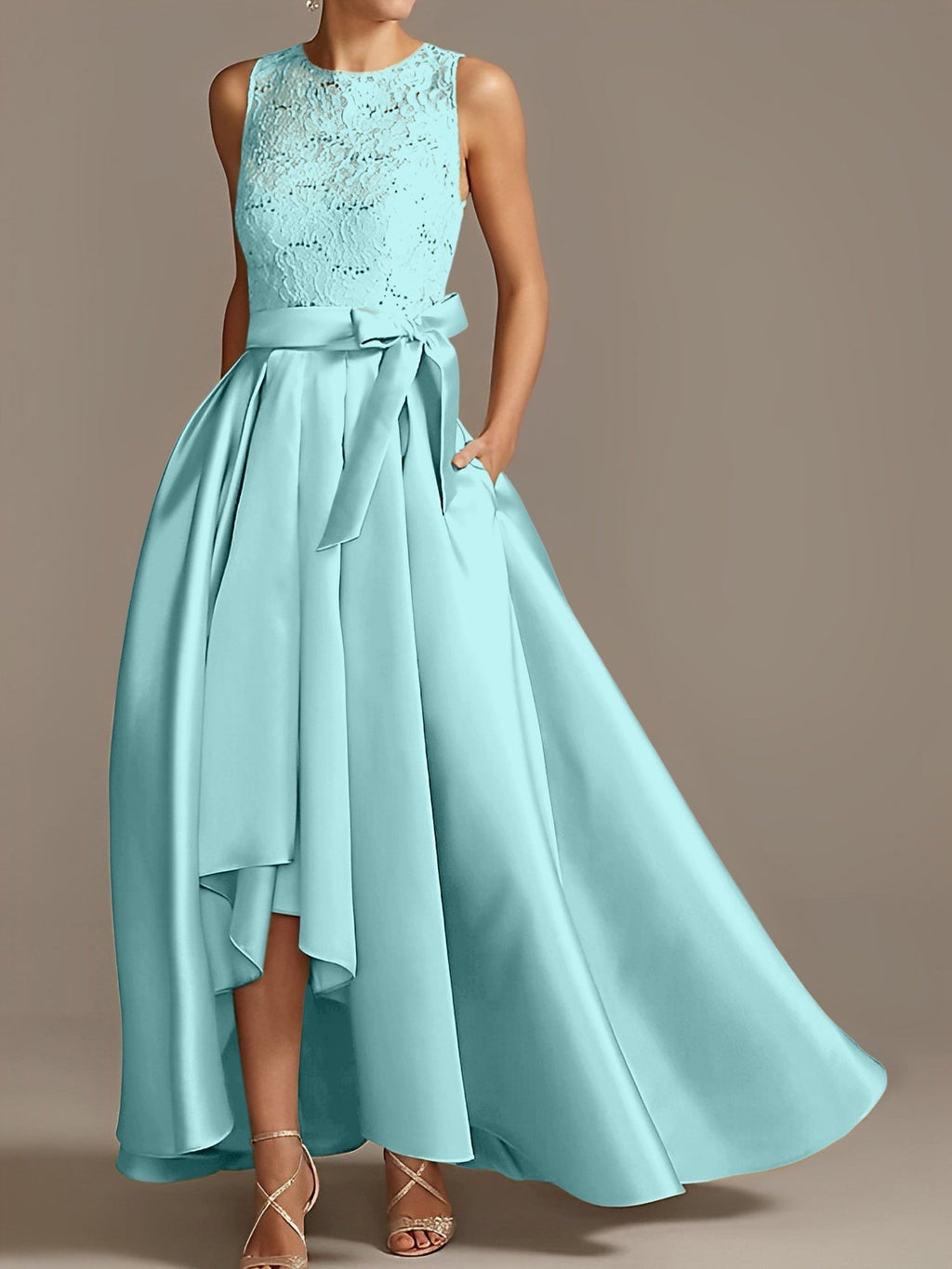 Vestidos de corte princesa/línea A para la madre de la novia, sin mangas, con cuello joya y encaje plisado. 