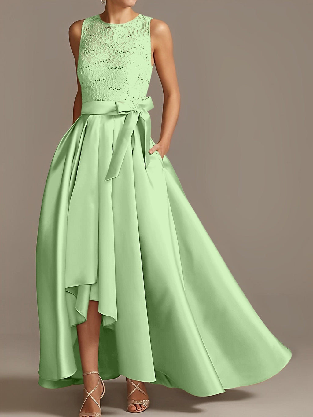 Vestidos de corte princesa/línea A para la madre de la novia, sin mangas, con cuello joya y encaje plisado. 