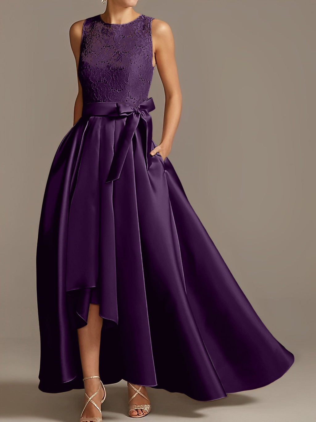 Vestidos de corte princesa/línea A para la madre de la novia, sin mangas, con cuello joya y encaje plisado. 