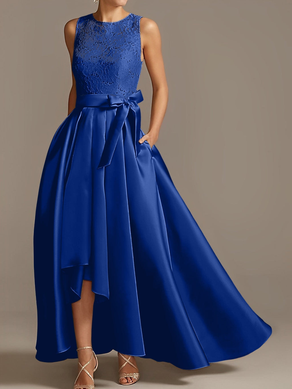 Vestidos de corte princesa/línea A para la madre de la novia, sin mangas, con cuello joya y encaje plisado. 
