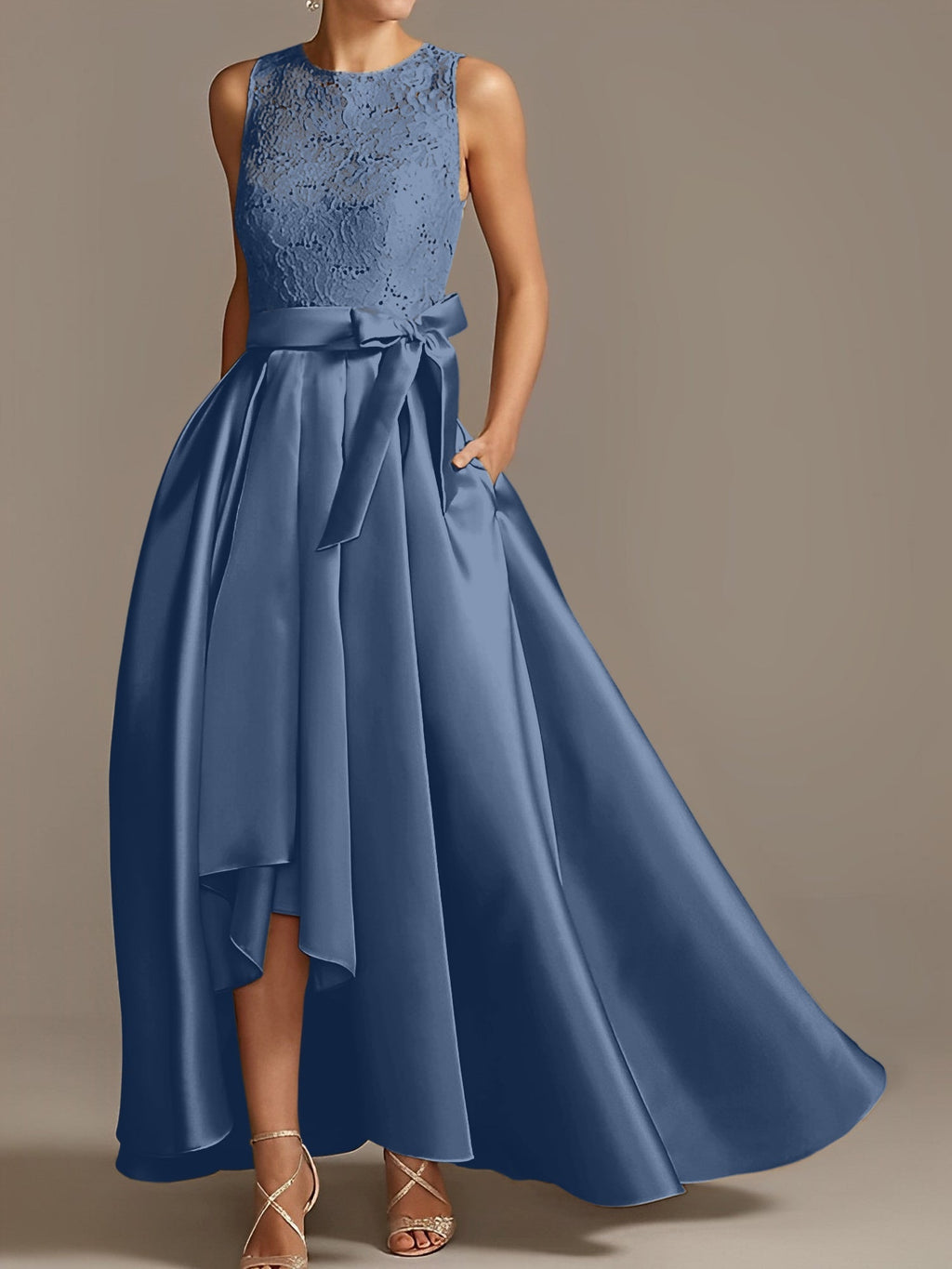 Vestidos de corte princesa/línea A para la madre de la novia, sin mangas, con cuello joya y encaje plisado. 